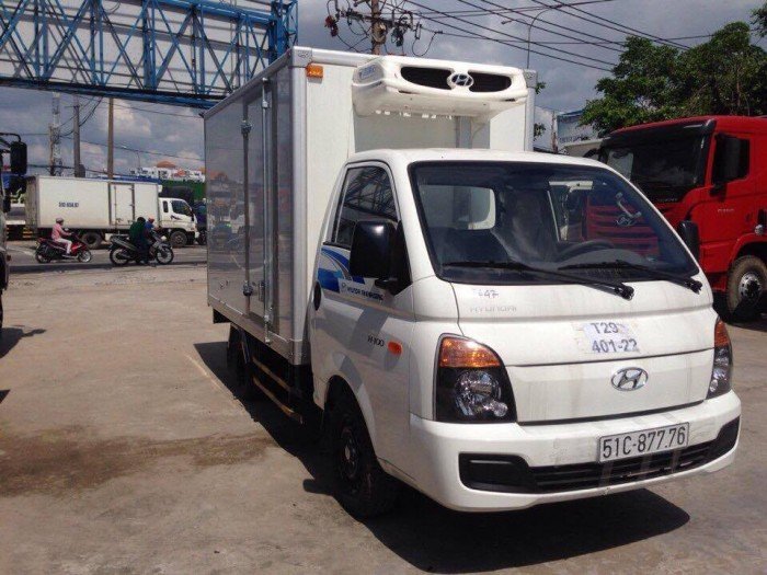 Xe tải Hyundai 1 tấn nhãn hiệu HYUNDAI PORTER H100,  có xe giao ngay.