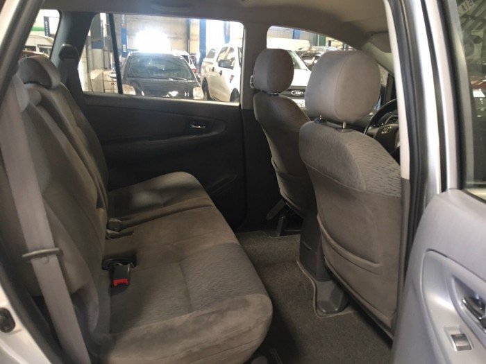 Bán Toyota Innova sx 2014 bstp ghi bạc
