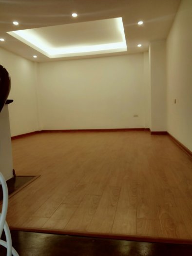 Bán nhà xây mới ngõ 46 Phạm Ngọc Thạch Dt 38m2 x5t ôtô cách nhà 10m giá 3.7 tỷ