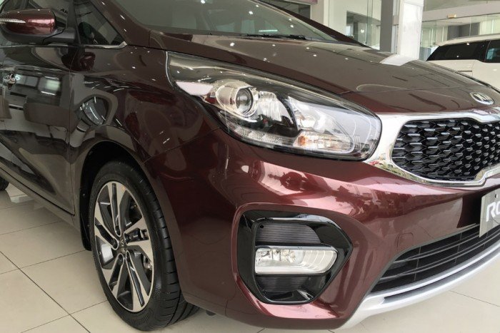 Kia Nghệ An cam kết giá ưu đãi Kia Rondo khuyến mãi lớn dòng xe gia đình 7 chỗ