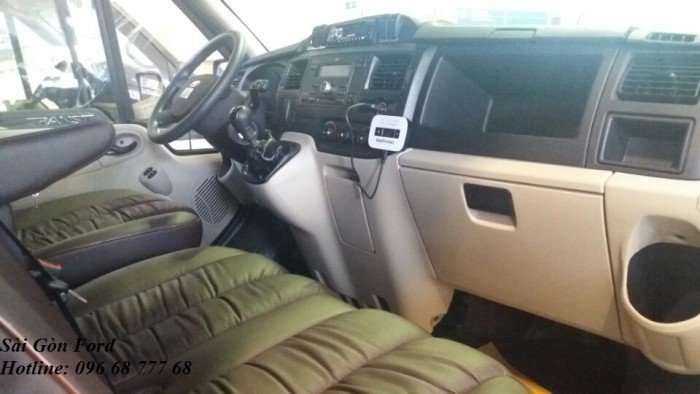 Mua xe Ford Transit Luxury trả góp lãi suất thấp, giao xe nhanh