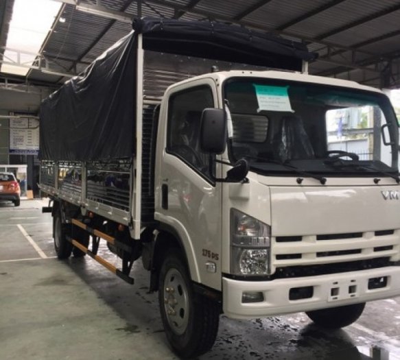 Cần bán gấp xe tải isuzu 8,2 tấn VM thùng 7m1 chỉ cần có 100tr