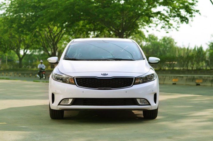 Mua Kia Cerato giá tốt nhất TP.HCM