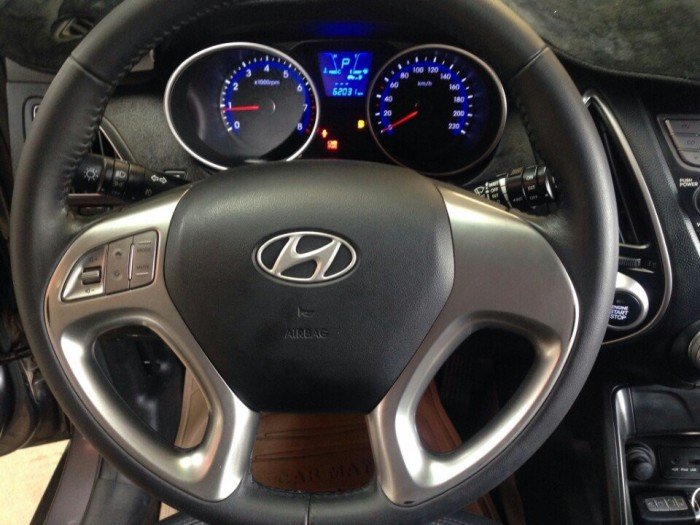 Hyundai Tucson 2.0AT 4WD ( bản Full 2 cầu ) nhập khẩu Hàn Quốc