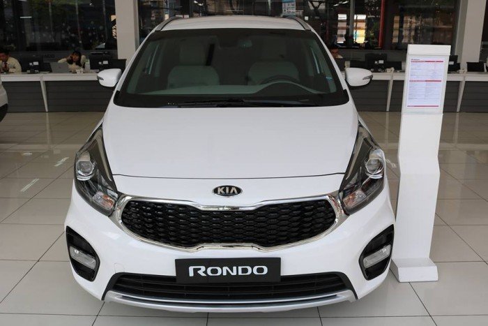 Kia Rondo 2017, hỗ trợ vay 80% -thời hạn vay lên đến 7 năm