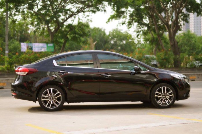 Kia Cerato, ưu đãi hấp dẫn - mua liền tay- rinh ngay quà khủng