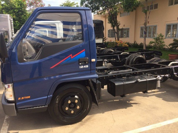 Xe tải Đô Thành 2,5 tấn vào thành phố