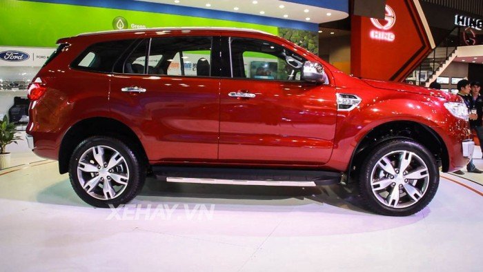 Bán xe Ford Everest 2.2 Titanium giá cạnh tranh toàn quốc