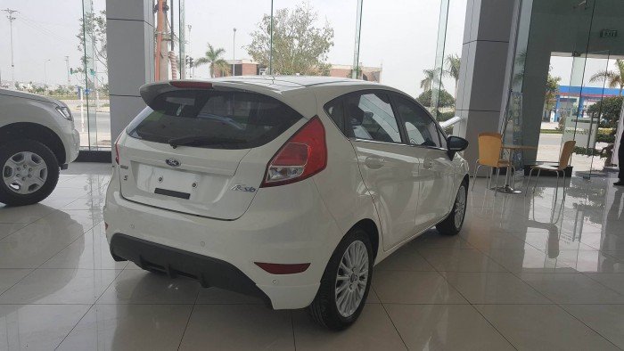 Bán xe Ford Fiesta 1.0 Ecoboost đời 2017, giá cạnh tranh