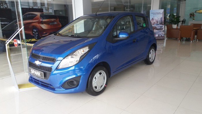 ô tô 5 chỗ giá rẽ Spark 1.2LS giá chỉ 339tr