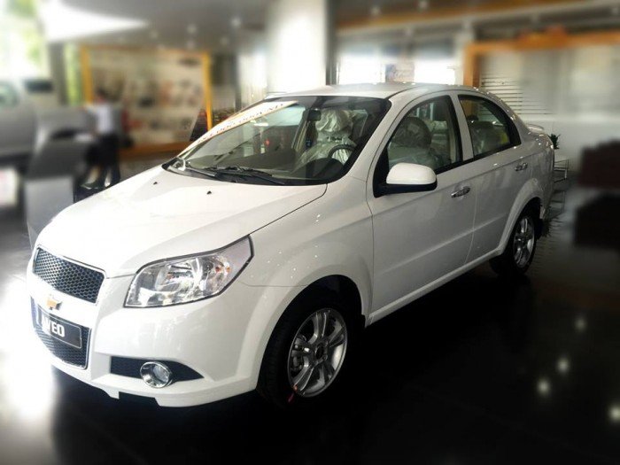 5 chỗ tự động giá rẽ Chevrolet Aveo 1.4LTZ NEW 2017 giá tốt