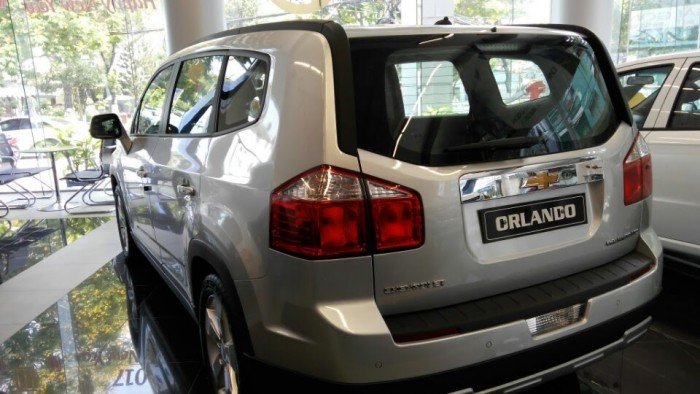 7 chỗ giá rẽ Chevrolet Orlando 1.8LT 2017 giá chỉ 639tr