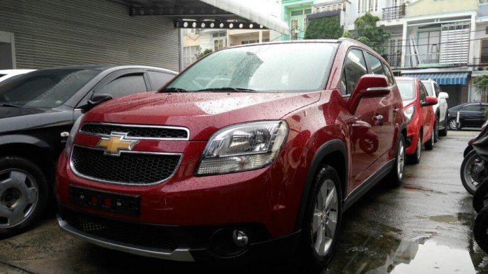 7 chỗ giá rẽ Chevrolet Orlando 1.8LT 2017 giá chỉ 639tr