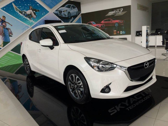 Bán Mazda 2 Sedan, tặng bảo hiểm thân xe, hỗ trợ vay 80%