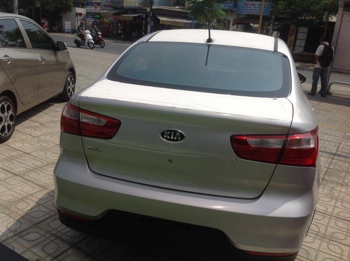 Kia Gò Vấp - Kia Rio nhập khẩu nguyên chiếc - hỗ trợ vay 80%
