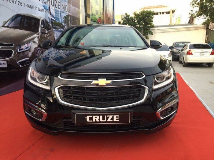 Cần bán oto 5 chỗ Chevrolet Cruze 1.8LTZ 2017 tự động, màu đen, giá HOT