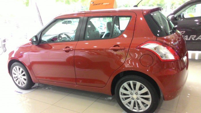 Suzuki Swift 2017 Giá ƯU ĐÃI 110triệu, trả góp từ 8triệu tháng.