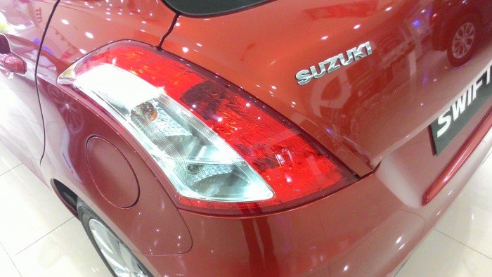 Suzuki Swift 2017 Giá ƯU ĐÃI 110triệu, trả góp từ 8triệu tháng.
