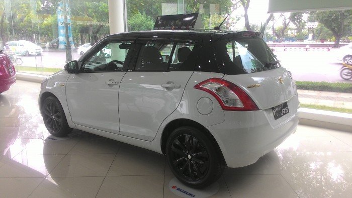 Suzuki Swift 2017 Khuyến mãi HẤP DẪN, Trả góp 8tr/tháng