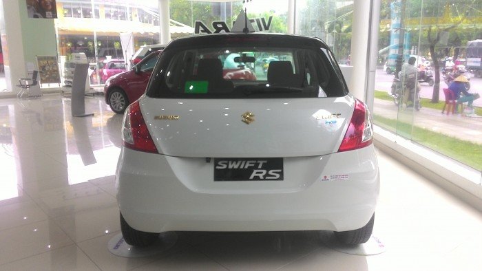Suzuki Swift 2017 Khuyến mãi HẤP DẪN, Trả góp 8tr/tháng