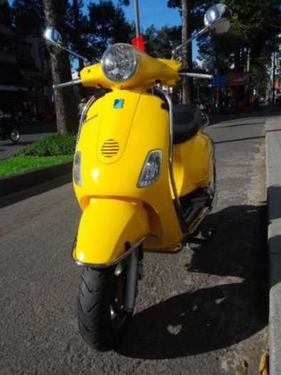 Vespa Lx 125cc honda hiệu Diamonde Blue bstp đời 2k13 mới 95%