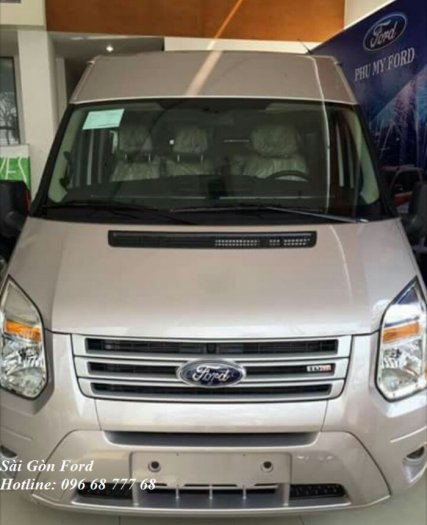 Giá xe Ford Transit 2019