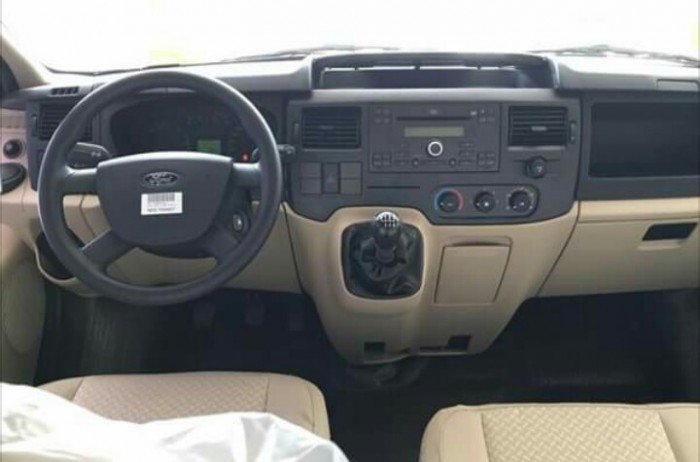 Giá xe Ford Transit 2019