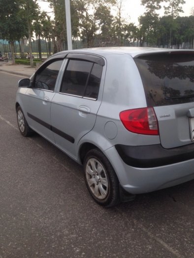 Gia đình cần bán xe hyundai Getz đời 2009, màu bạc, chính chủ, bản đủ