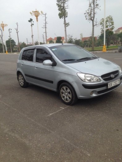 Gia đình cần bán xe hyundai Getz đời 2009, màu bạc, chính chủ, bản đủ