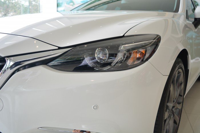 Bán Mazda 6 Facelift 2017, tặng Bảo Hiểm thân xe, hỗ trợ vay 80%