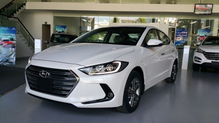 Mẫu mới HyunDai Elantra : Đẳng cấp, sang trọng, lịch lãm đầy cá tính,...đầy sự thu hút