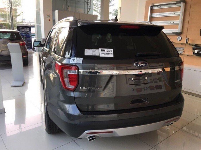 Bán Ford Explorer 2017 giao ngay,hỗ trợ khi mua qua ngân hàng