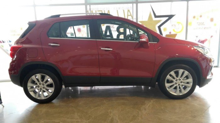 Chevrolet Trax 2017, màu Đỏ, GIAO NGAY, GIÁ NÀO CŨNG BÁN, hỗ trợ vay 80%