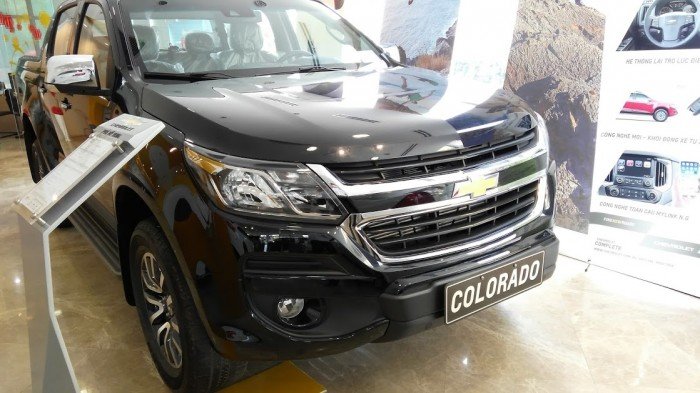 Chevrolet COLORADO HIGH COUNTRY 2017, màu ĐEN, GIAO NGAY, GIÁ NÀO CŨNG BÁN, hỗ trợ vay 80%