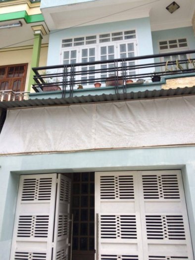 Cần bán nhà hẻm Lê Hồng Phong, nhà 1 trệt 3 lầu nhà đẹp giá rẻ, dọn đến ở ngay.