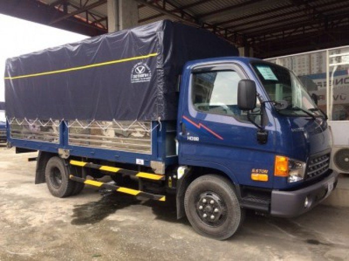 Xe tải mới của Đô Thành IZ49 vào thành phố