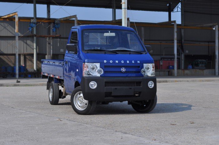 Xe tải DONGBEN Tải trọng 870kg - lòng thùng dài 2450mm - thùng rộng 1410 - Có Điều Hòa
