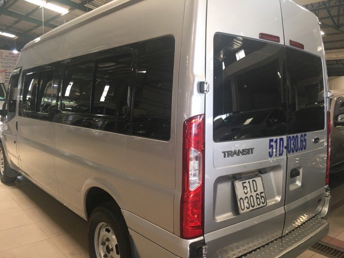 Bán Ford Transit Van 2015 chạy lướt màu bạc