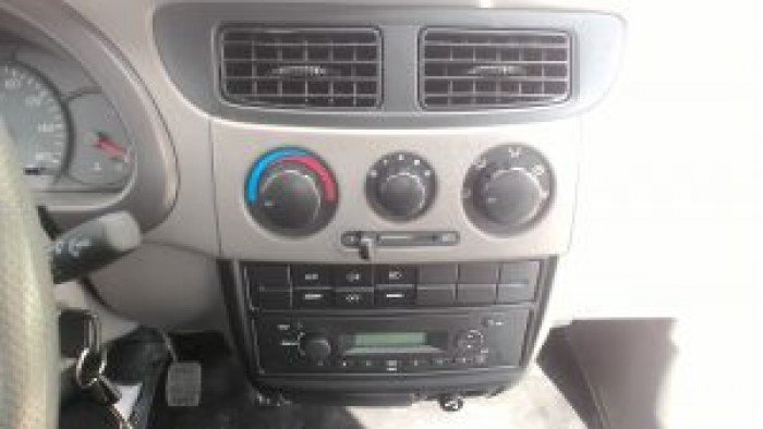 Xe tải Dongben DB1021, tải trọng 870kg