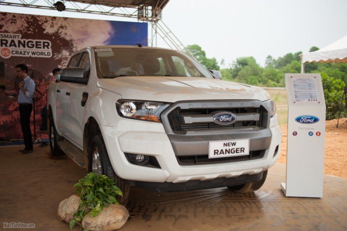 Bán xe Ford Ranger XLS MT giá tốt nhất thị trường