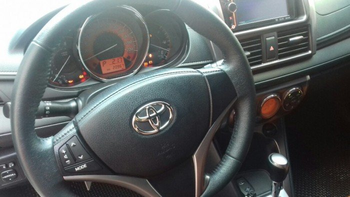 Toyota yaris bản G bstp xe đẹp lung linh