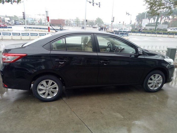 Bán Toyota vios 2017 giá tôt , đủ màu xe giao ngay