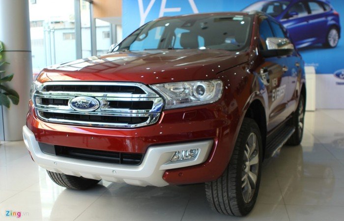 Giá xe Ford Everest 2017 tặng ngay bảo hiểm vật chất‎ giao xe ngay
