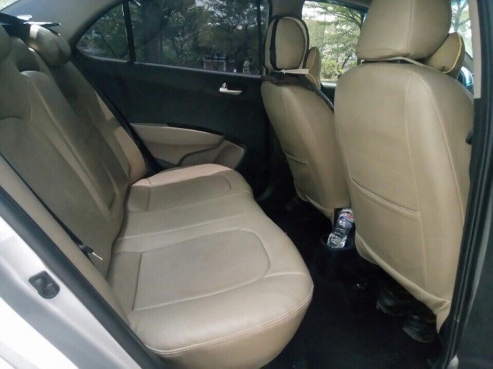 Cần bán gấp xe chính chủ Huyndai i10 - 2015, xe 1 đời chủ
