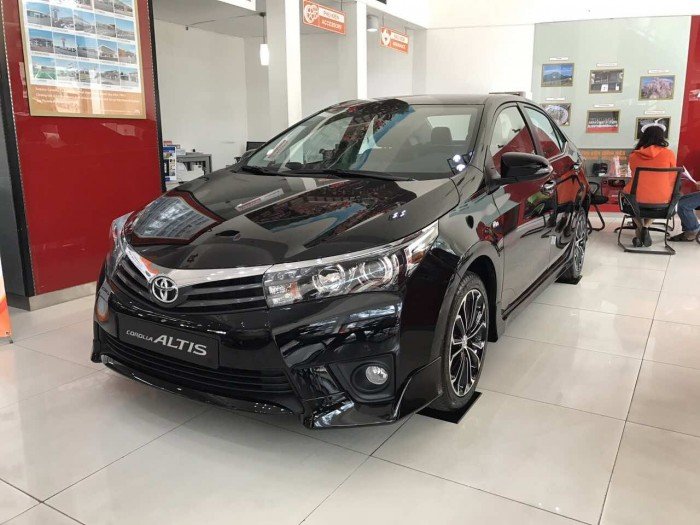 Khuyến mãi cực lớn cho dòng xe ALTIS 2.0Q, giao xe ngay, đủ màu