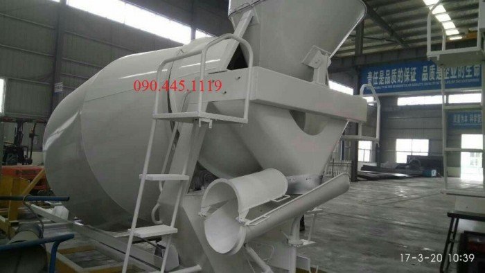 Xe Trộn Bê Tông Dongfeng 4 Khối 2 Cầu