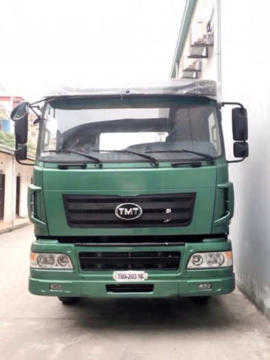 Xe nâng đầu 4 chân Cửu Long chở máy công tình