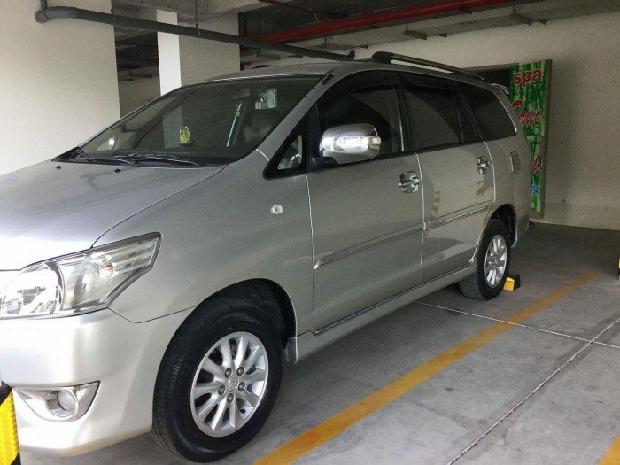 Bán xe innova G 2013. Màu bạc , số tự động. Xe mới 90%. Bao đâm đụng ngập nước.