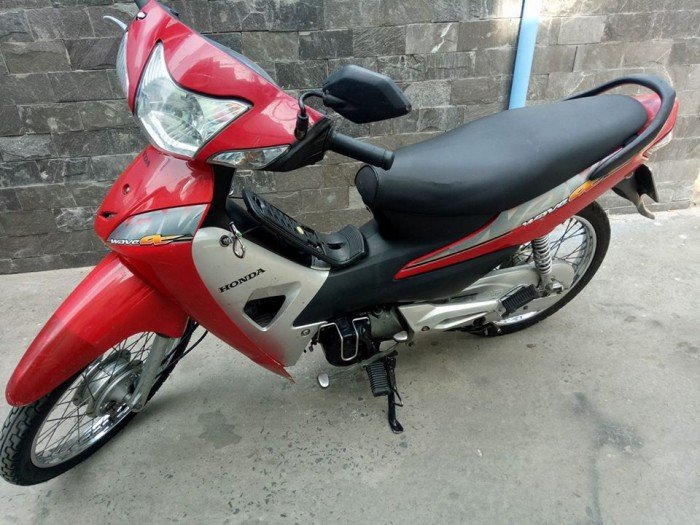 Honda Wave a màu đỏ bstp 2k10 xe còn đẹp máy êm nguyên zin