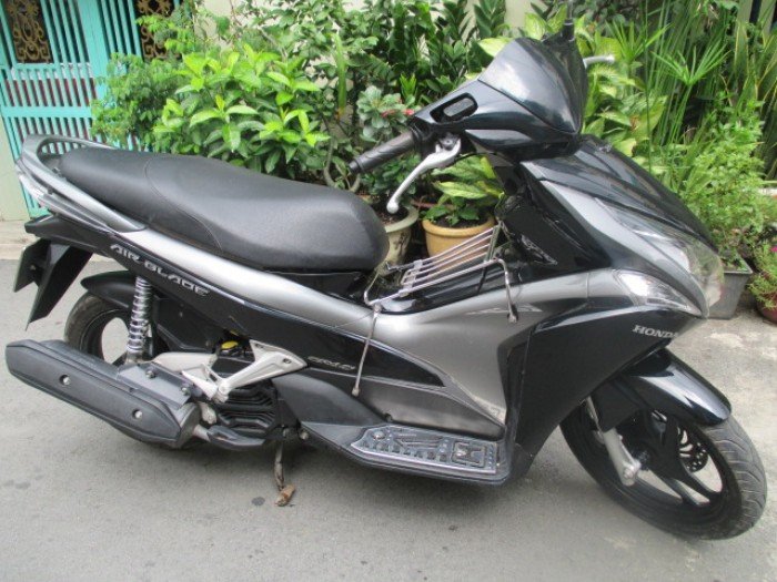 Honda Air Blade ( AB) Phun Xăng Điện Tử Fi, 2k12,màu đen bạc